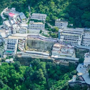 Vaishno Devi with Beautiful Patnitop